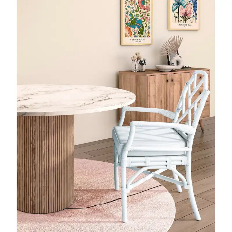 Fauteuil en rotin avec structure de style Chippendale