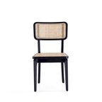 Chaise de salle à manger avec assise en cannage et cadre en bois