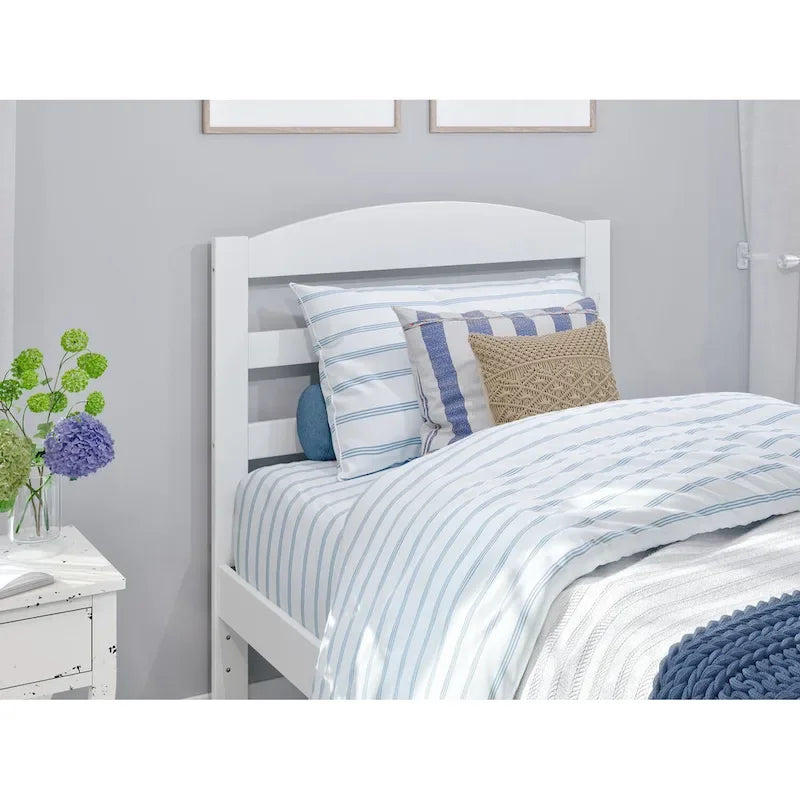 Lit plateforme avec tête et pied de lit et 2 tiroirs de rangement sous le lit