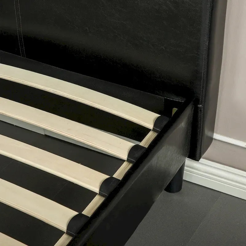 Lit plateforme King-Size rembourré en similicuir