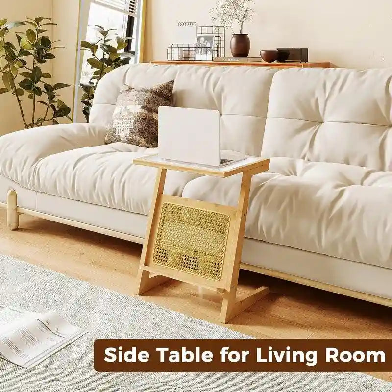 Table d'appoint en Z avec motif rotin et plateau en verre